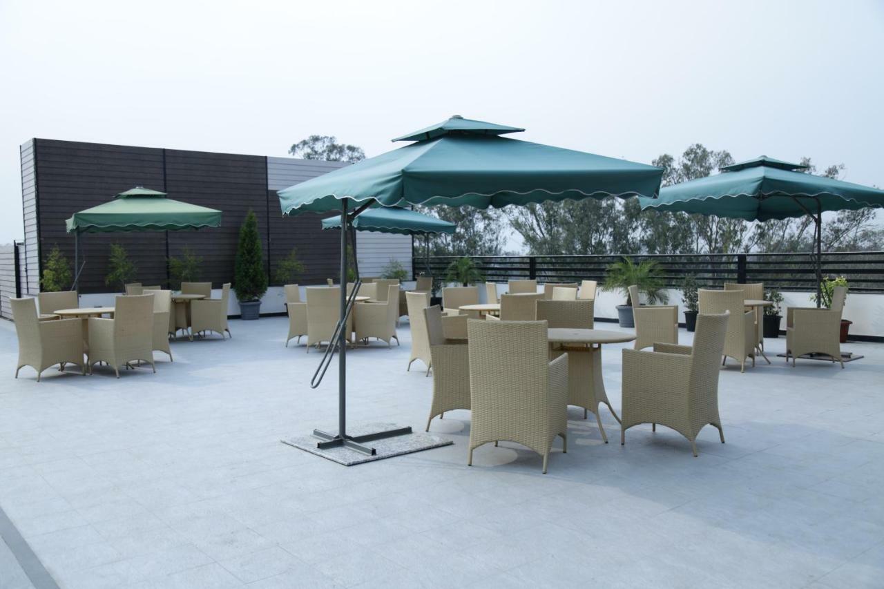 Prism A Boutique Hotel Jorhat Ngoại thất bức ảnh